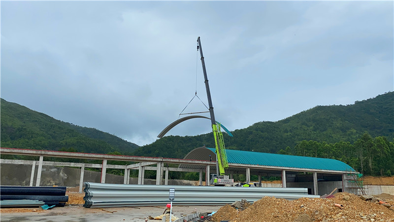 廣東汕尾車庫拱形屋頂工程案例廣東汕尾拱形屋頂車庫項(xiàng)目現(xiàn)場圖4